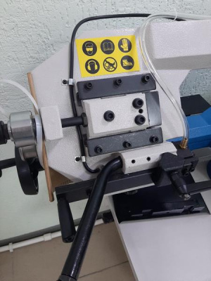 Фото MetalTec BS 170 FHE ручной ленточнопильный станок для резки металла в интернет-магазине ToolHaus.ru