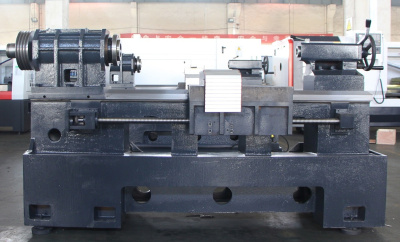 Фото MetalTec CK 50x1000H токарный станок c ЧПУ с прямой станиной в интернет-магазине ToolHaus.ru