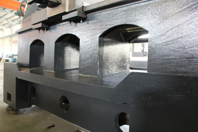 Фото MetalTec CK 50x1000H токарный станок c ЧПУ с прямой станиной в интернет-магазине ToolHaus.ru